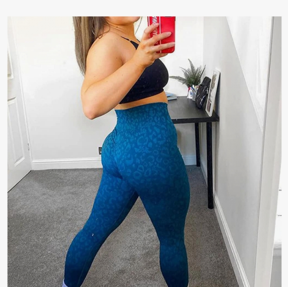 Leopard print leggings